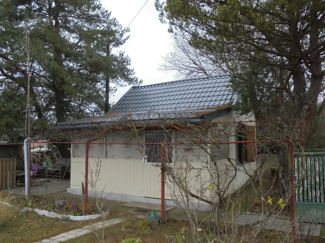 Eladó mezőgazdasági ingatlan Bocskaikert 700 nm