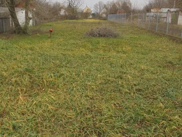 Eladó mezőgazdasági ingatlan Debrecen, Harsteinkert 1096 nm