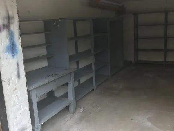 Kiadó garázs Debrecen, Nagyerdő 20 nm