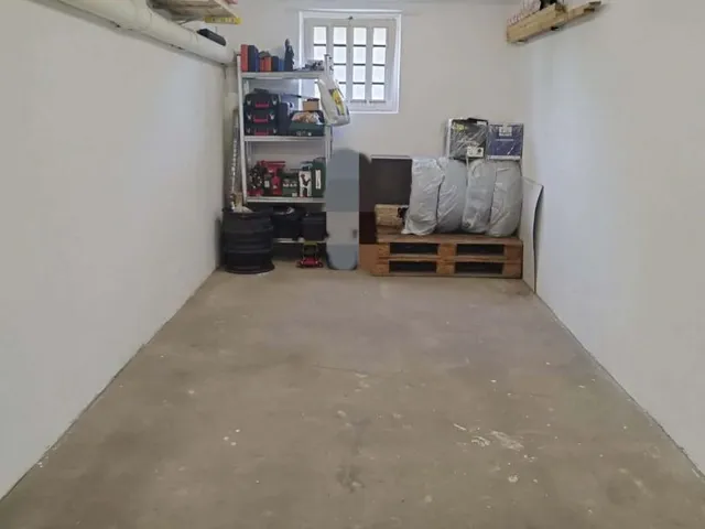 Eladó garázs Debrecen, Széchenyikert 14 nm