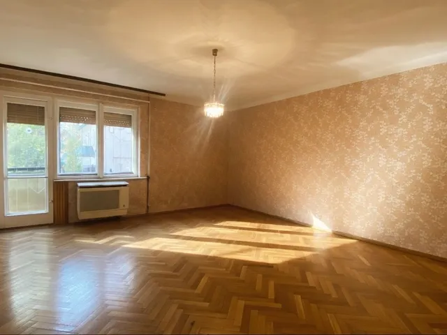 Eladó lakás Debrecen, Sestakert 66 nm