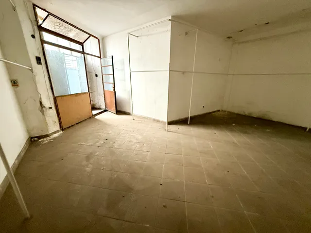 Eladó kereskedelmi és ipari ingatlan Budapest X. kerület, Kőbánya 32 nm