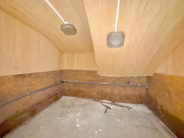 Eladó kereskedelmi és ipari ingatlan Budapest VIII. kerület, II. János Pál pápa tér, Légszesz utca 48 nm