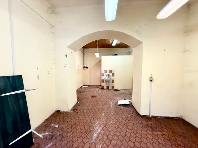 Eladó lakás Budapest VIII. kerület, Corvin negyed, Baross utca 40 nm