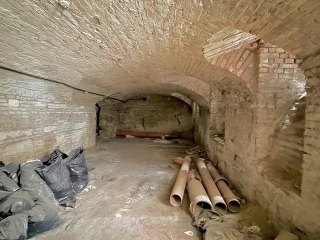 Eladó kereskedelmi és ipari ingatlan Budapest VIII. kerület, Palotanegyed, Nagyfuvaros utca 222 nm