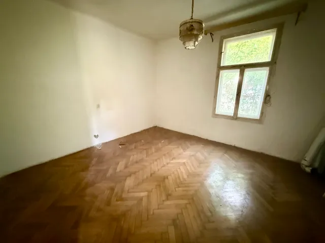 Eladó kereskedelmi és ipari ingatlan Budapest XIII. kerület, Újlipótváros 71 nm