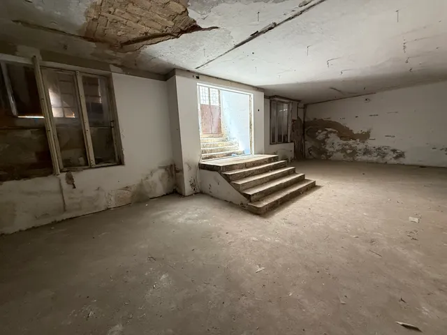 Eladó kereskedelmi és ipari ingatlan Budapest VIII. kerület, Csarnoknegyed, Blaha Lujza tér 199 nm