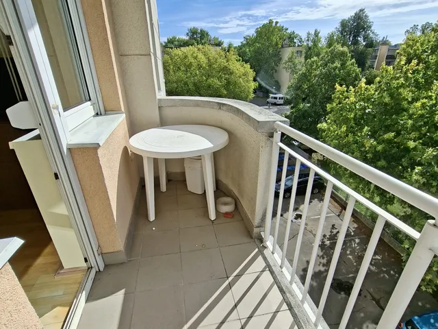 Kiadó lakás Debrecen, Nagyerdőalja, Damjanich 75 nm
