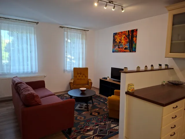 Kiadó lakás Debrecen, Nagyerdő, Kardos Albert 95 nm