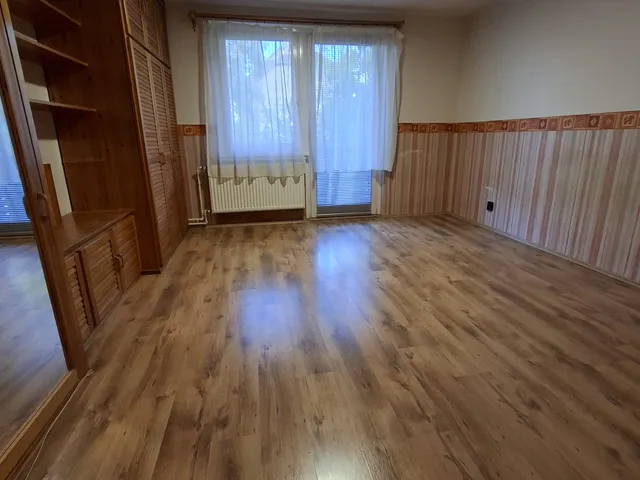 Eladó lakás Debrecen, Akadémiakert 40 nm