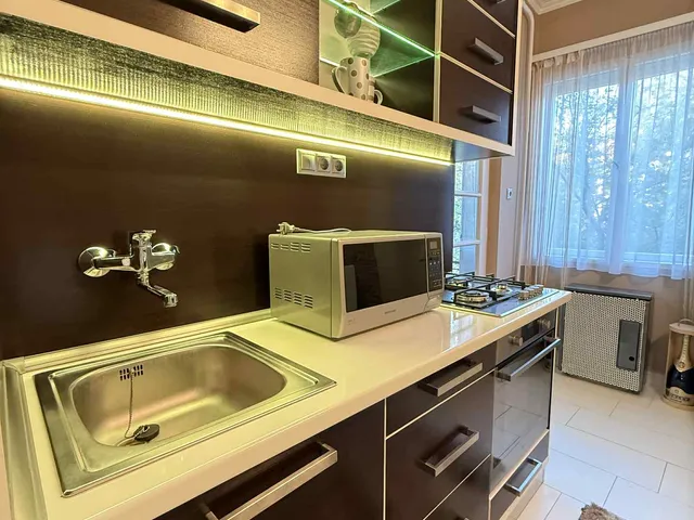 Eladó lakás Pécs, Egyetemváros, Madách Imre utca 40 nm