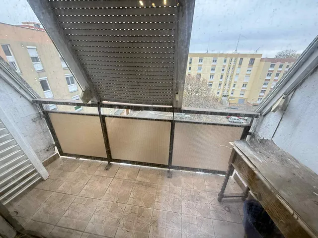 Eladó lakás Pécs, Kertváros, Maléter pál utca 59 nm