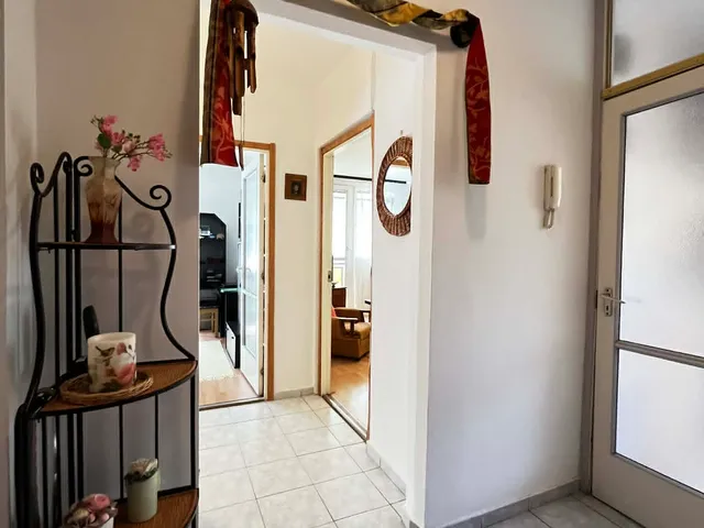 Eladó lakás Pécs, Kertváros 67 nm