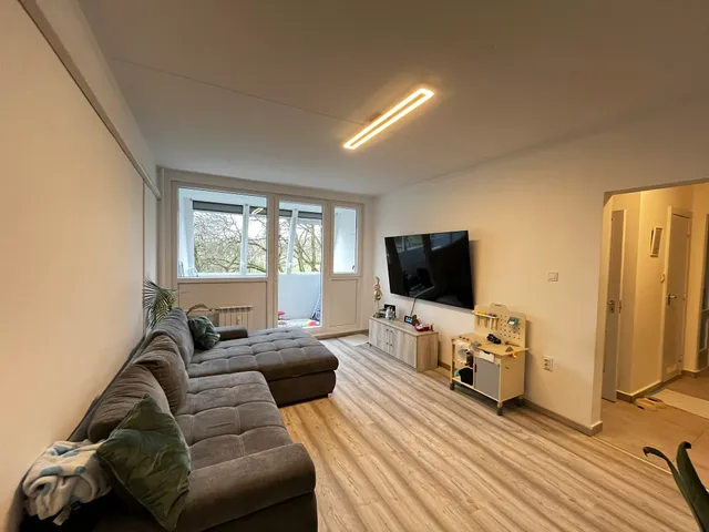 Eladó lakás Pécs, Csikor 52 nm