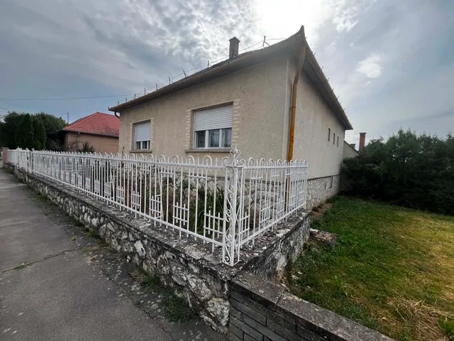 Eladó ház Máza, Kossuth utca 100 nm