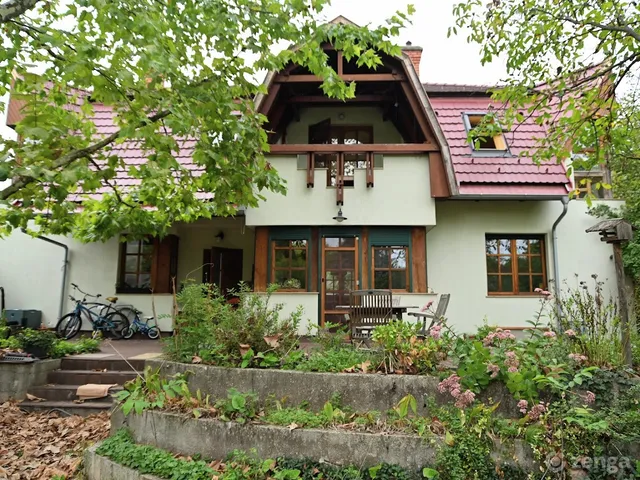 Eladó ház Sződliget 168 nm