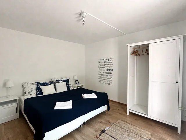 Eladó ház Hollókő 265 nm