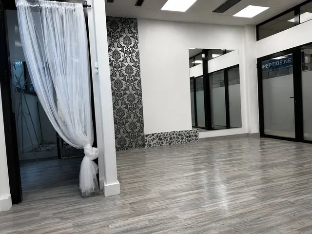 Eladó kereskedelmi és ipari ingatlan Budapest II. kerület 48 nm