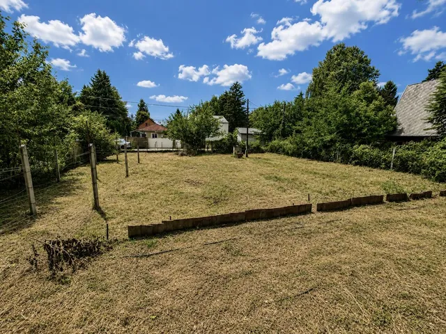 Eladó telek Szigetmonostor 742 nm