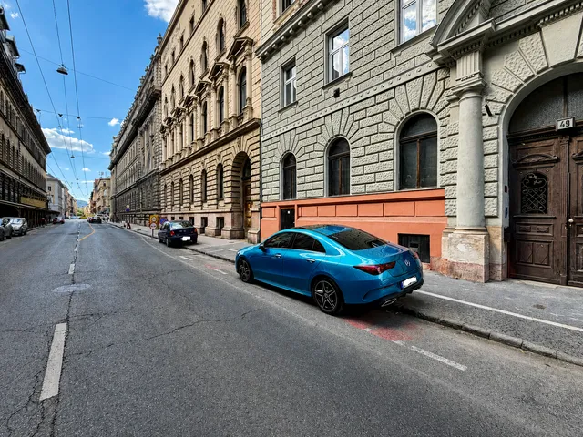 Eladó ház Budapest VI. kerület 253 nm