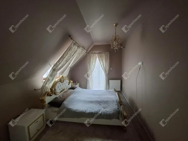 Eladó ház Budapest XX. kerület, Gubacsipuszta 260 nm