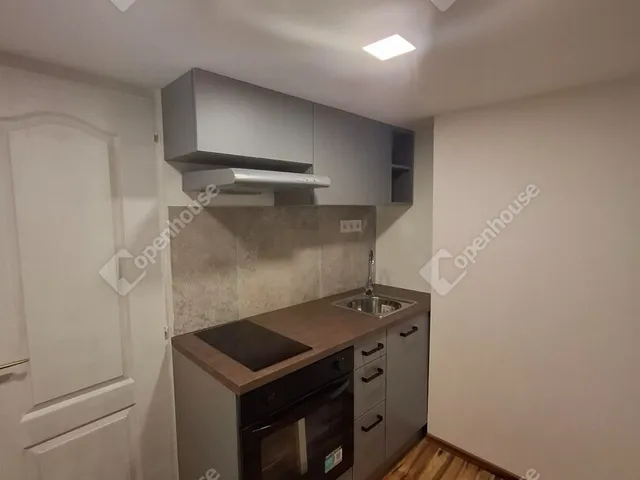Kiadó lakás Budapest VIII. kerület, Józsefváros 19 nm