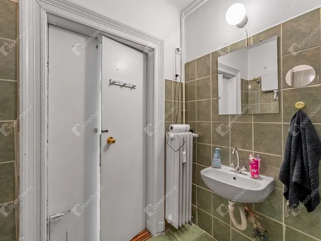 Eladó lakás Budapest VI. kerület 26 nm