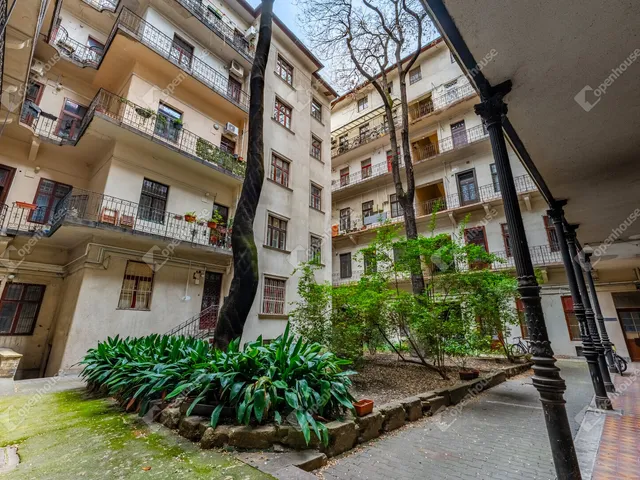 Eladó lakás Budapest VI. kerület 26 nm