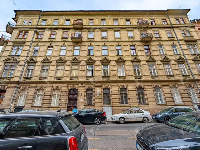 Eladó lakás Budapest VI. kerület 26 nm