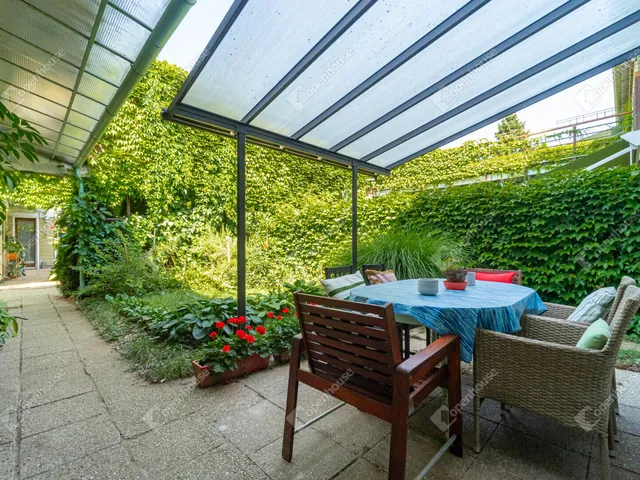 Eladó lakás Budapest III. kerület, Mocsárosdűlő 140 nm