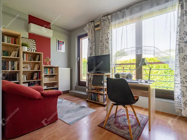 Eladó lakás Budapest III. kerület, Mocsárosdűlő 140 nm