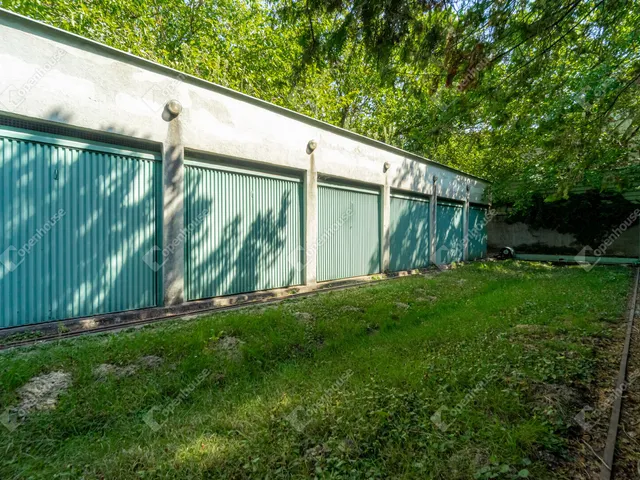 Eladó lakás Budapest III. kerület, Mocsárosdűlő 140 nm