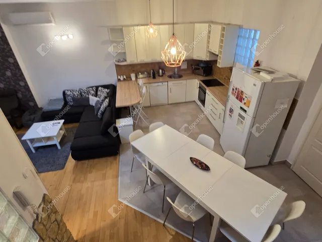 Eladó lakás Budapest VI. kerület 159 nm