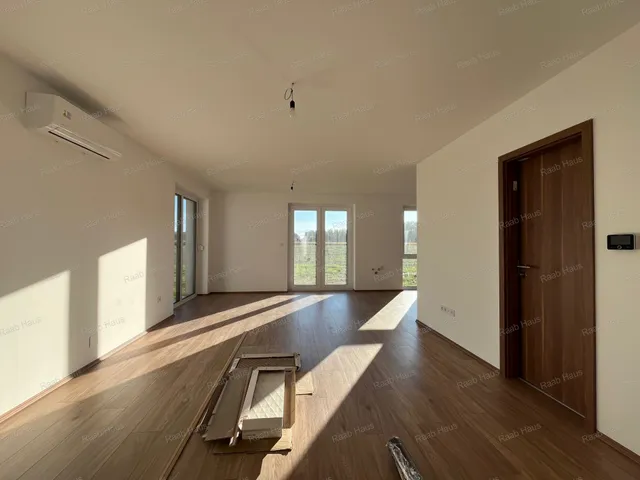 Eladó ház Győrladamér 101 nm