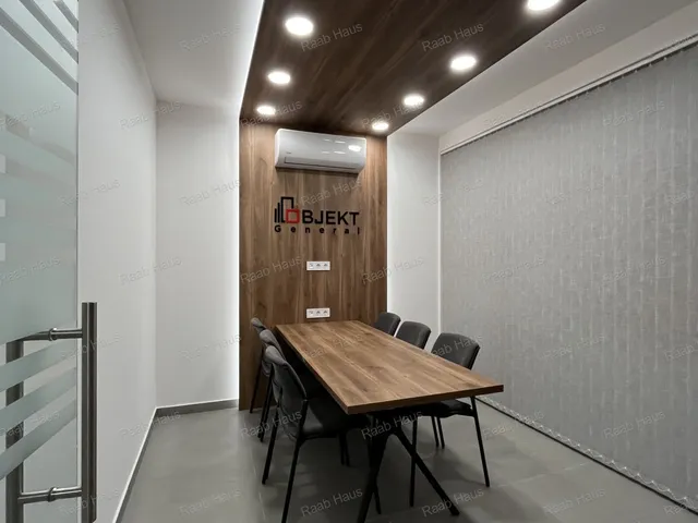 Kiadó kereskedelmi és ipari ingatlan Győr, Belváros 102 nm