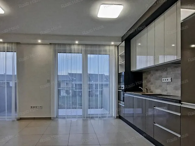 Kiadó lakás Győr, Révfalu 86 nm