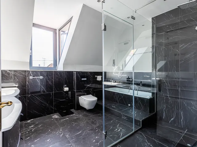 Eladó ház Dunakeszi 300 nm