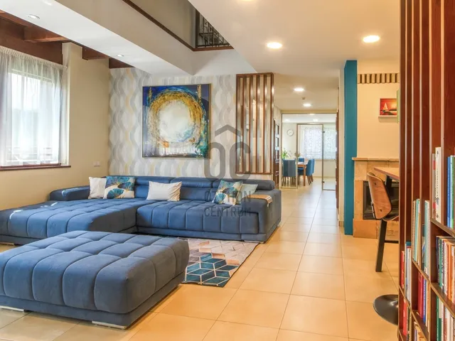 Eladó ház Budapest XVI. kerület, Rákosszentmihály 276 nm