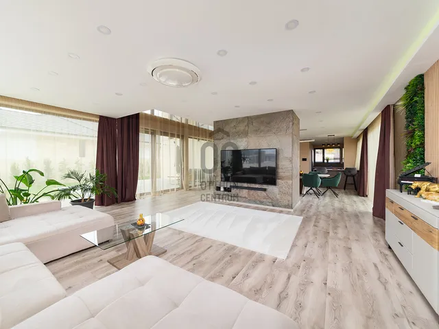 Eladó ház Diósd 289 nm