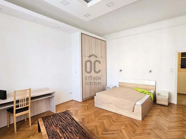 Eladó lakás Budapest VIII. kerület, Corvin negyed 77 nm