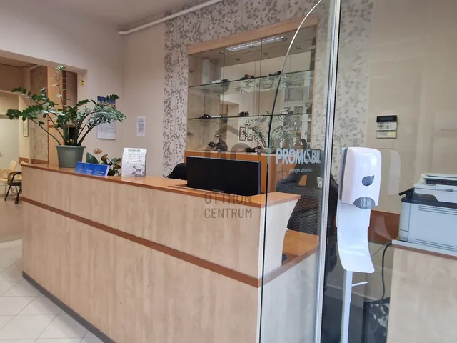 Eladó kereskedelmi és ipari ingatlan Budapest X. kerület, Felsőrákos 550 nm