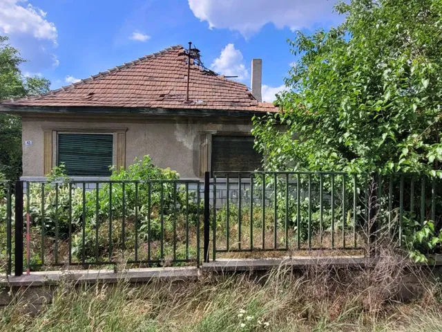 Eladó telek Érd, Újtelep 100 nm
