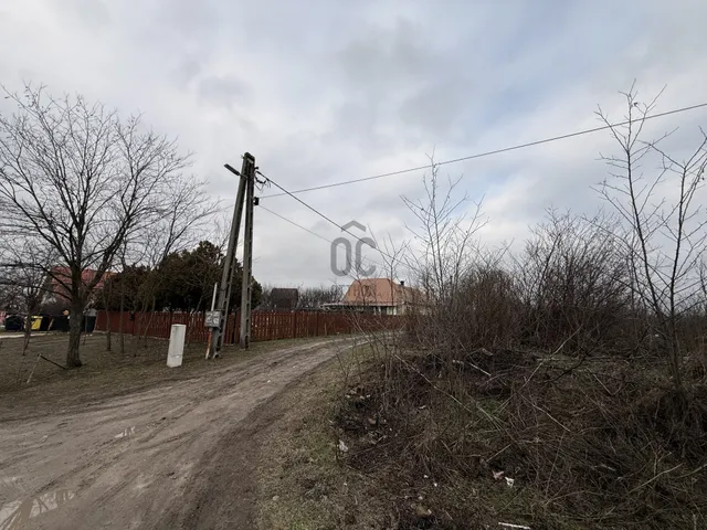 Eladó telek Ercsi 986 nm