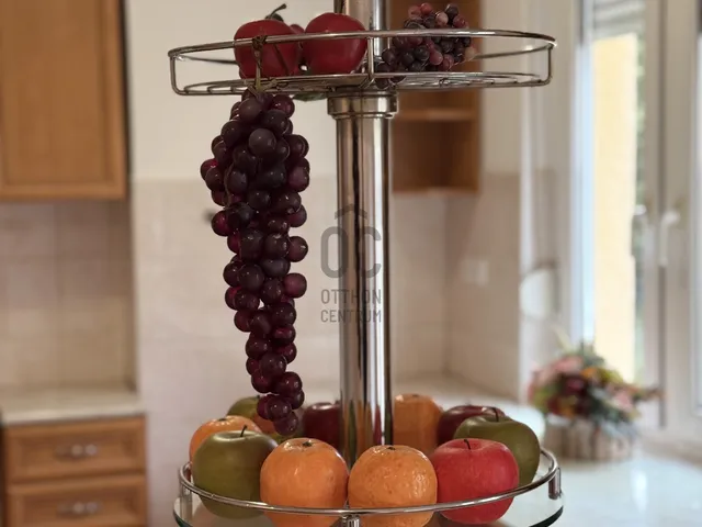 Eladó lakás Bicske, Kertváros 75 nm