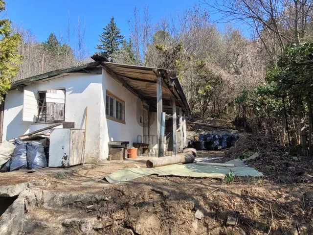 Eladó telek Budapest II. kerület, Nyék 822 nm