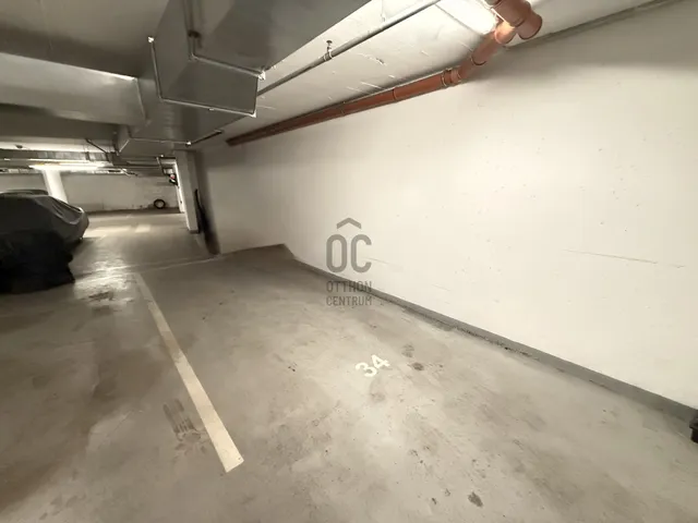 Eladó garázs Budapest VII. kerület 12 nm