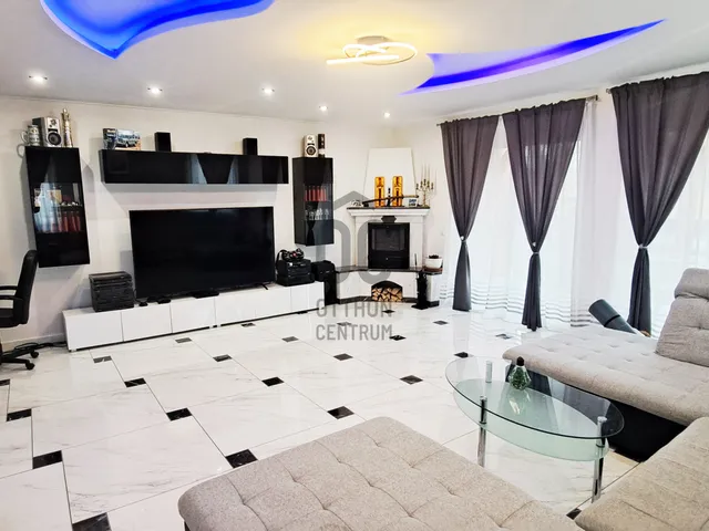 Eladó ház Budapest XXI. kerület, Királyerdő 206 nm