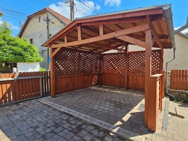 Eladó ház Budaörs 142 nm