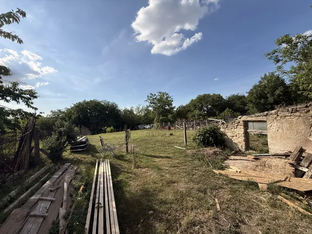 Eladó telek Vértesacsa 1291 nm