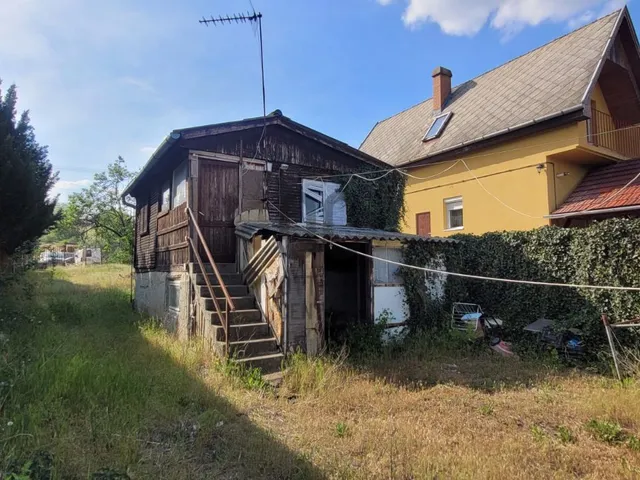 Eladó telek Fót 1036 nm